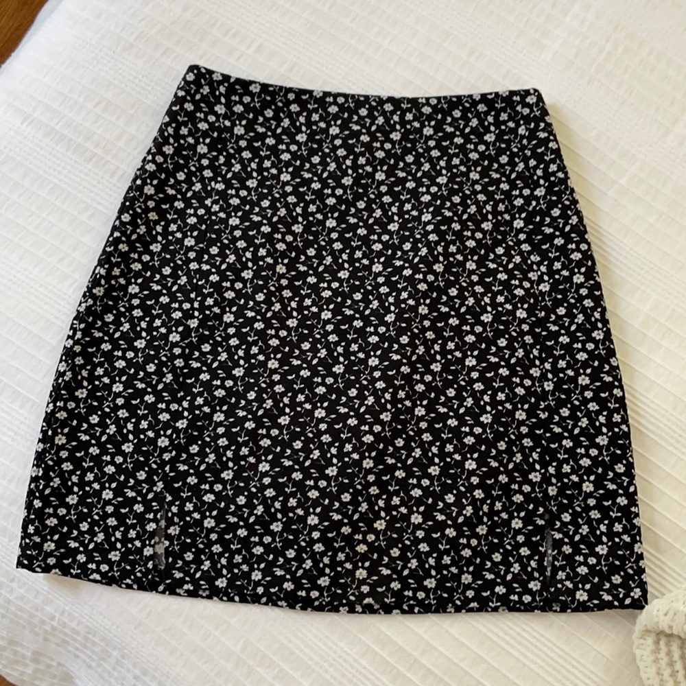 brandy melville skirt